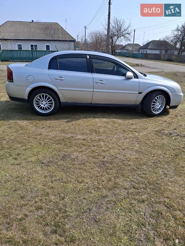 Седан Opel Vectra 2003 в Черкассах