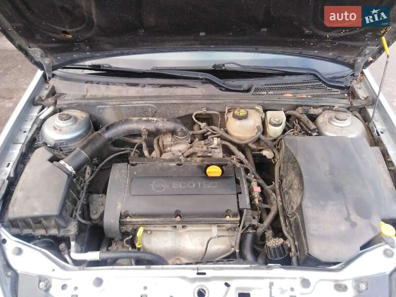 Седан Opel Vectra 2007 в Ромнах