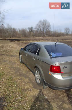 Седан Opel Vectra 2004 в 