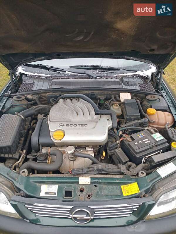 Универсал Opel Vectra 1997 в Калуше