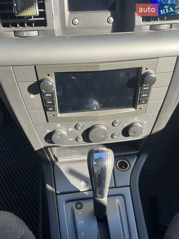 Седан Opel Vectra 2003 в Львове