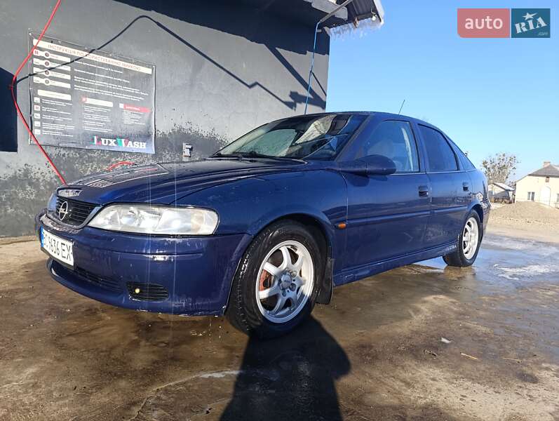 Лифтбек Opel Vectra 1999 в Львове