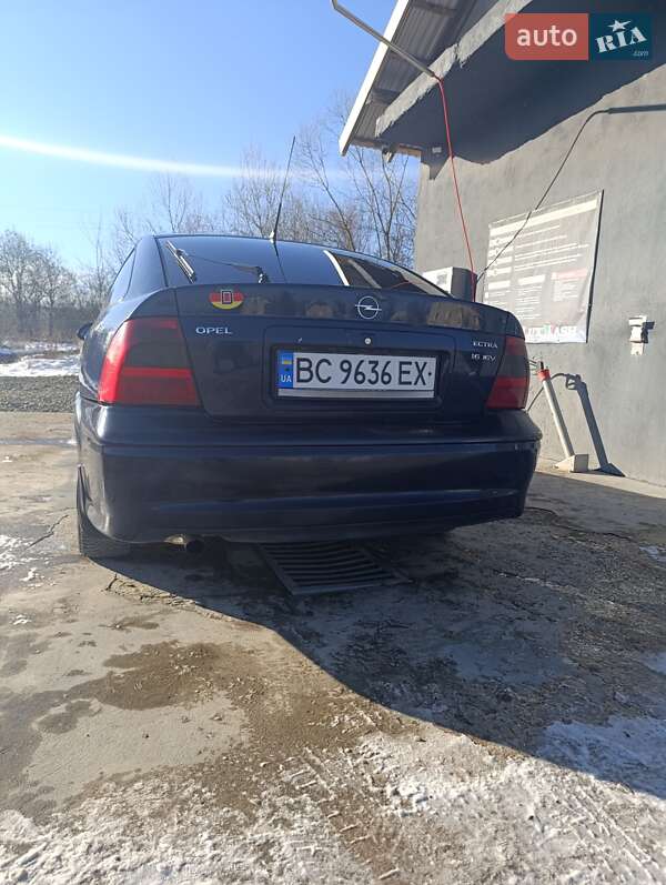 Лифтбек Opel Vectra 1999 в Львове