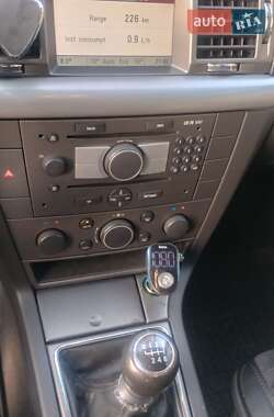 Седан Opel Vectra 2008 в 