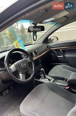 Седан Opel Vectra 2004 в 