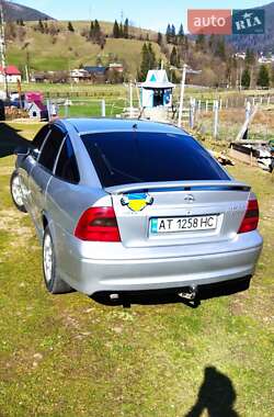 Лифтбек Opel Vectra 2001 в Ворохте