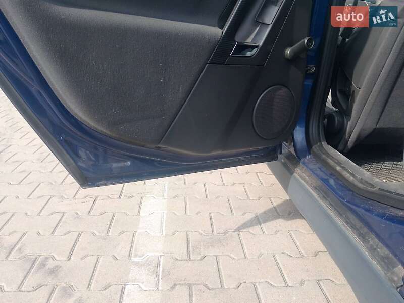 Універсал Opel Vectra 2003 в Києві