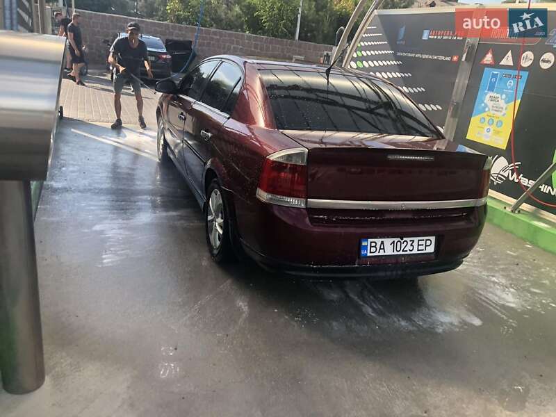 Седан Opel Vectra 2003 в Кропивницькому