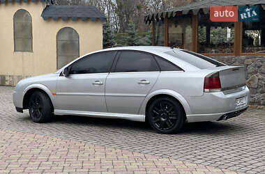 Лифтбек Opel Vectra 2003 в 