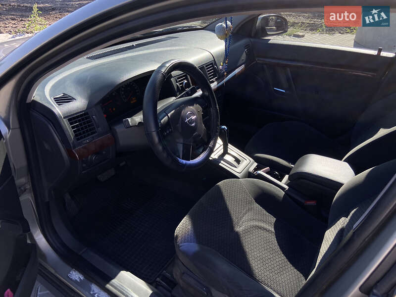 Седан Opel Vectra 2002 в Новому Бузі