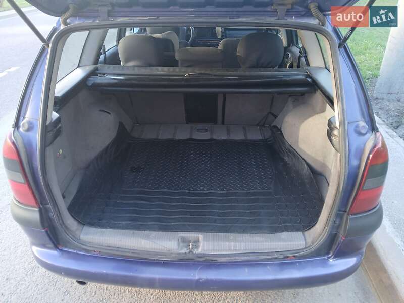 Универсал Opel Vectra 1997 в Львове