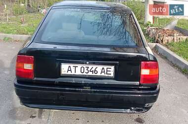 Лифтбек Opel Vectra 1992 в 