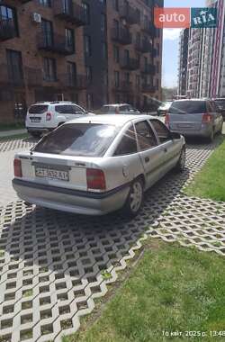 Лифтбек Opel Vectra 1992 в 