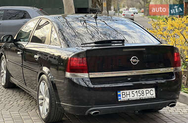 Лифтбек Opel Vectra 2006 в 
