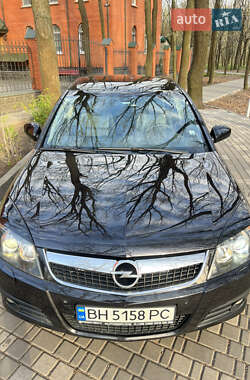Лифтбек Opel Vectra 2006 в 