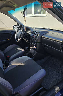 Седан Opel Vectra 1990 в 