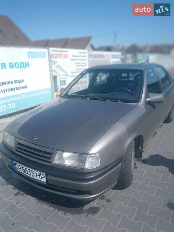 Седан Opel Vectra 1989 в Белой Церкви