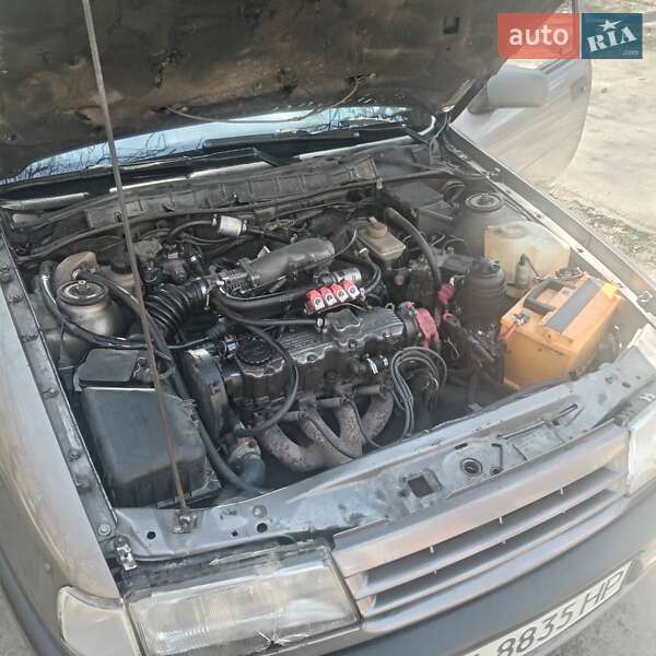 Седан Opel Vectra 1989 в Белой Церкви