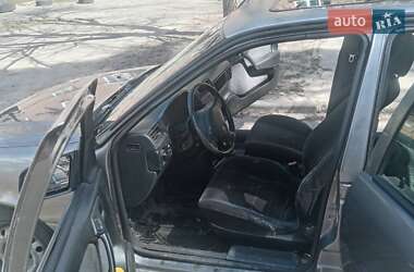 Седан Opel Vectra 1989 в 
