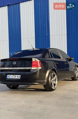Седан Opel Vectra 2004 в 