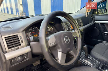 Седан Opel Vectra 2004 в 