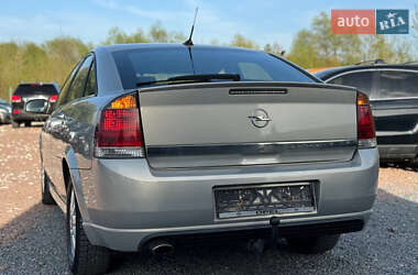 Ліфтбек Opel Vectra 2006 в 
