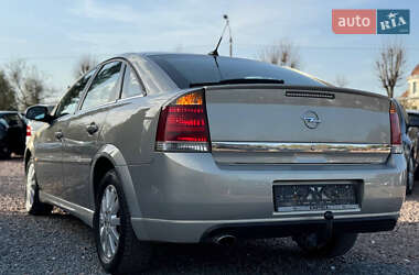 Ліфтбек Opel Vectra 2006 в 