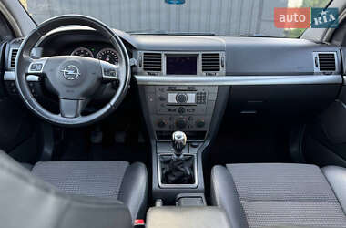 Ліфтбек Opel Vectra 2006 в 