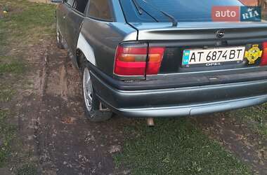 Лифтбек Opel Vectra 1995 в 