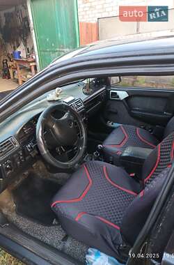 Седан Opel Vectra 1992 в 