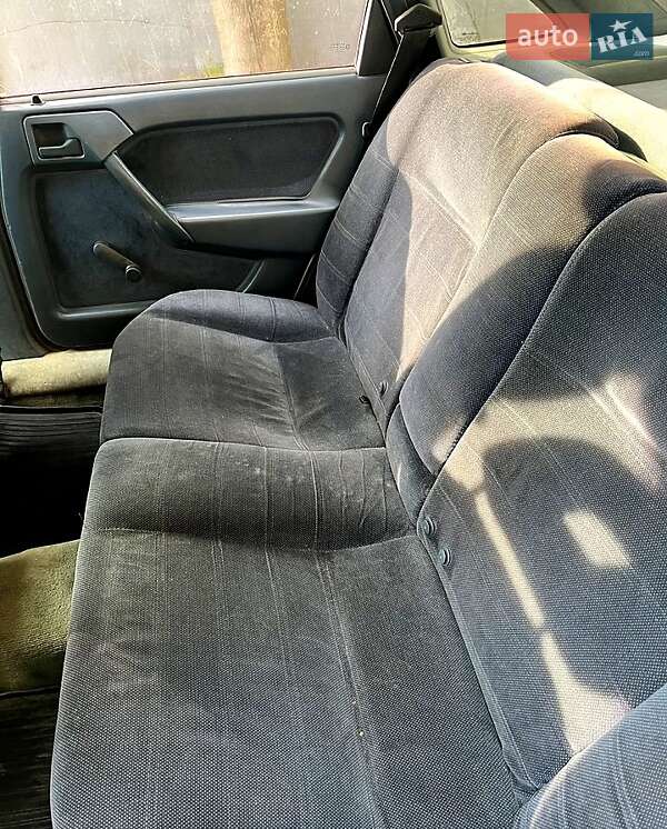 Седан Opel Vectra 1989 в Одессе