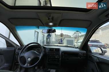 Седан Opel Vectra 1989 в 