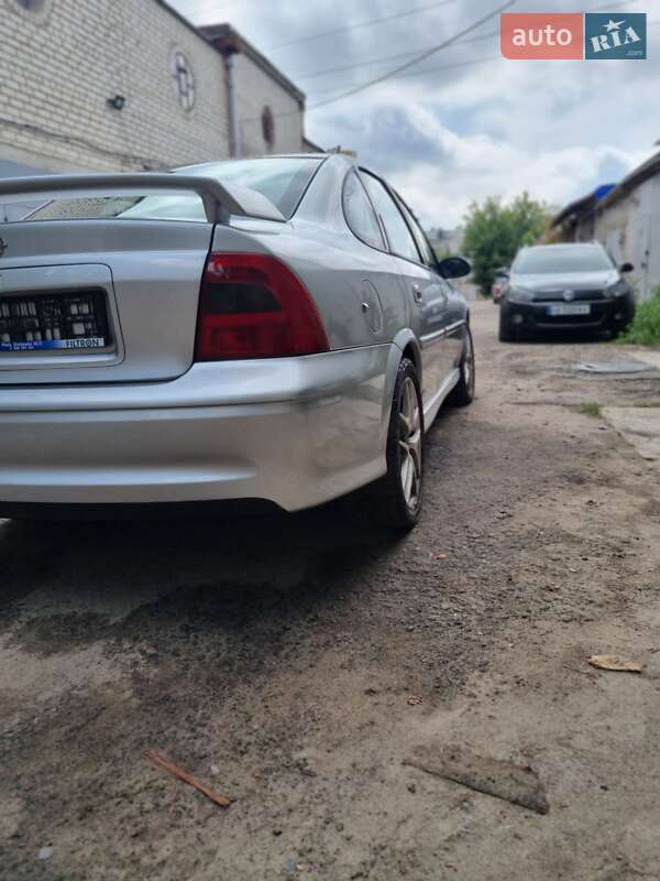 Седан Opel Vectra 1999 в Харькове