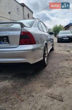 Седан Opel Vectra 1999 в 