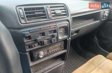 Лифтбек Opel Vectra 1989 в 