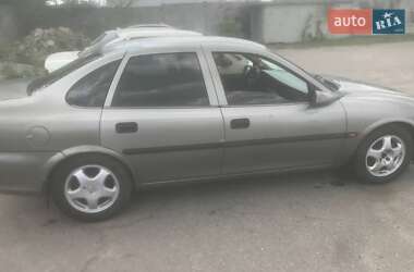 Седан Opel Vectra 1996 в 