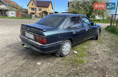 Седан Opel Vectra 1995 в Меденичах