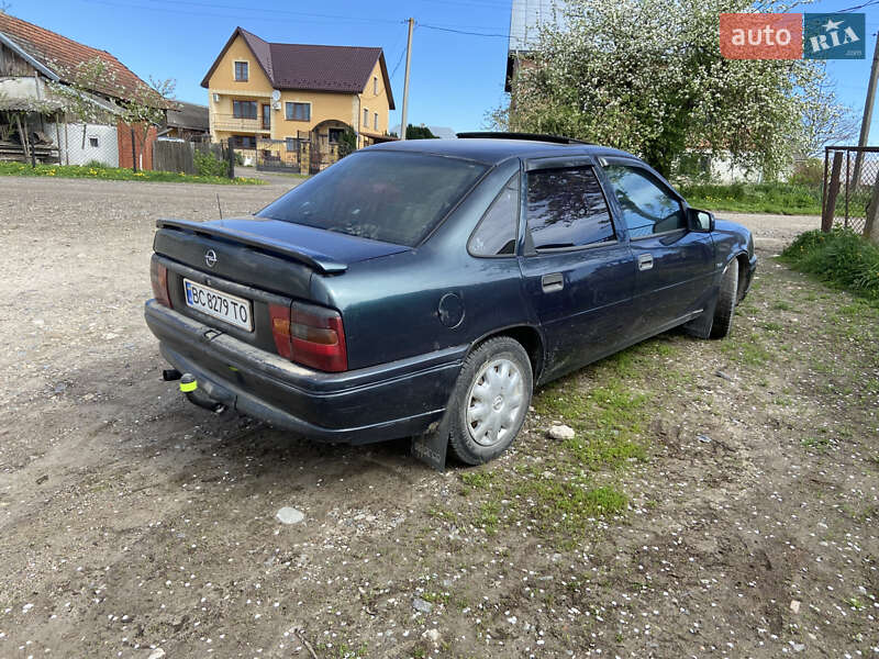 Седан Opel Vectra 1995 в 