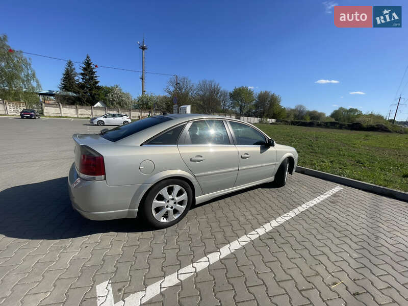 Лифтбек Opel Vectra 2005 в Виннице