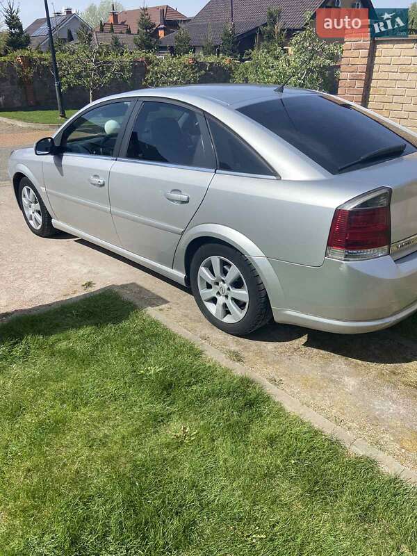 Седан Opel Vectra 2008 в Киеве