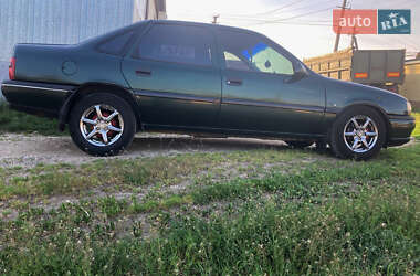 Седан Opel Vectra 1995 в 