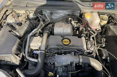 Седан Opel Vectra 2004 в 