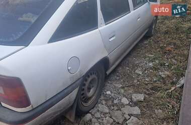 Лифтбек Opel Vectra 1990 в 