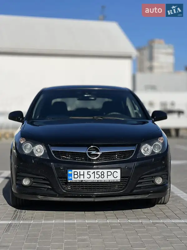 Лифтбек Opel Vectra 2006 в 