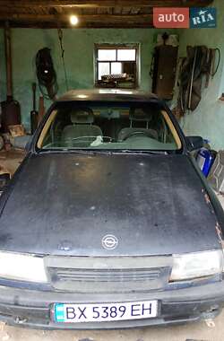 Седан Opel Vectra 1992 в Новой Ушице