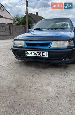 Седан Opel Vectra 1992 в Тростянце