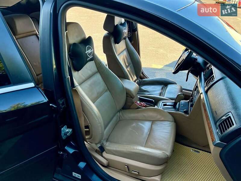 Лифтбек Opel Vectra 2006 в Горишних Плавнях