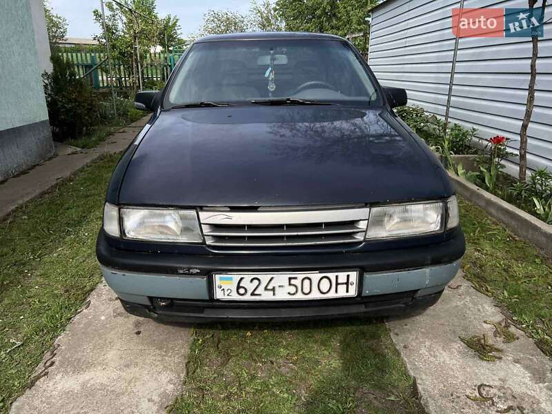 Седан Opel Vectra 1991 в Благовіщенську