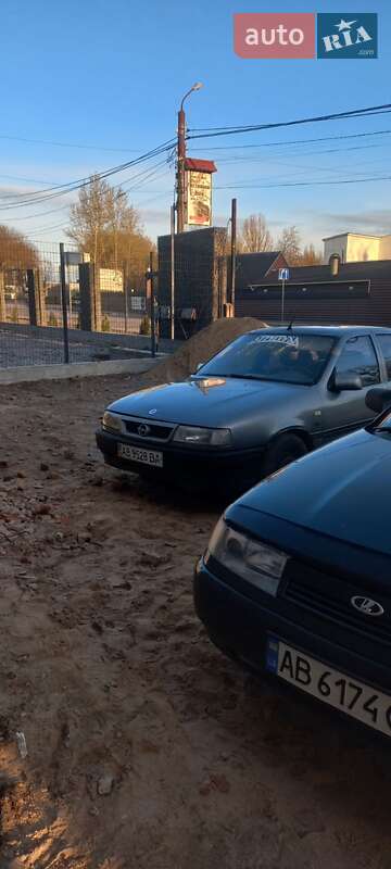 Седан Opel Vectra 1990 в Гайсину