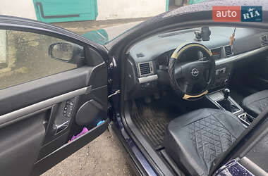 Седан Opel Vectra 2005 в 